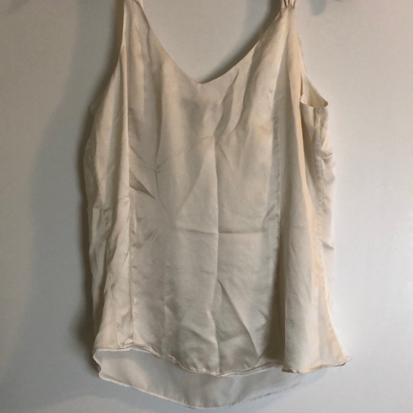 White House/Black Market - 100% Silk Blouse - Picture 4 of 8